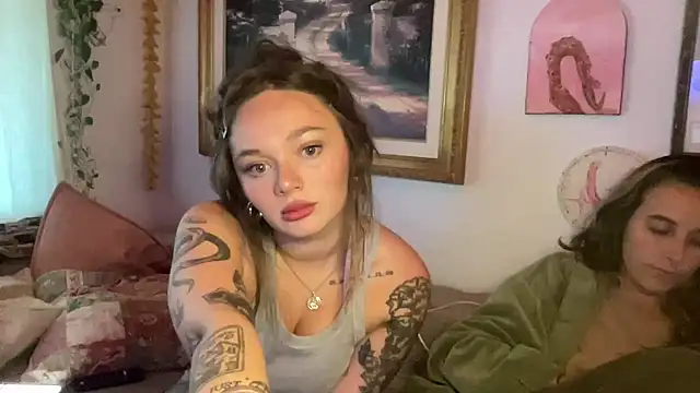 Snapshot of lill_daddysgirl chatting on May 24, 2:11 am lill daddysgirl online show from May 24, 2:11 am