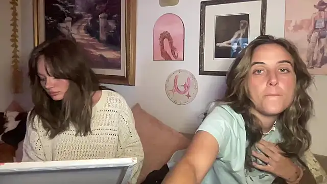 Snapshot of lill_daddysgirl chatting on April 28, 3:55 am lill daddysgirl online show from April 28, 3:55 am
