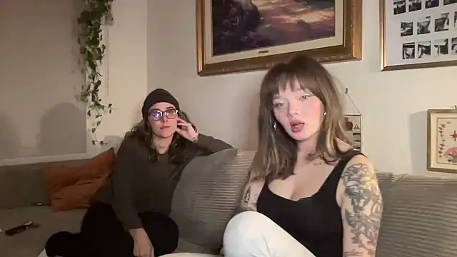 lill daddysgirl online show from January 13, 3:54 am