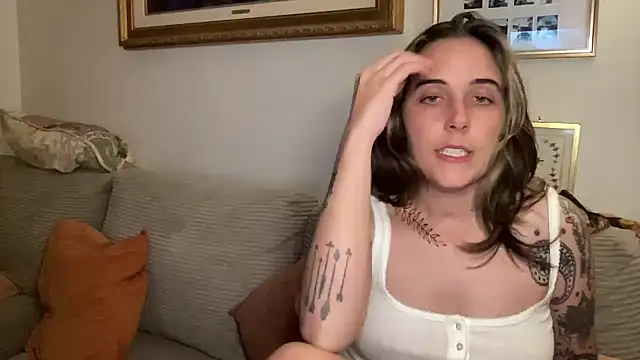 lill daddysgirl online show from March 24, 5:29 am