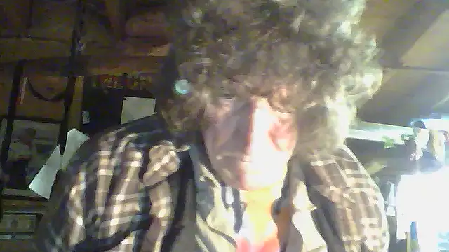 Snapshot of OldManOnline chatting on May 14, 7:00 pm OldManOnline online show from May 14, 7:00 pm