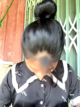 Linh-xxx online show from October 15, 5:17 am