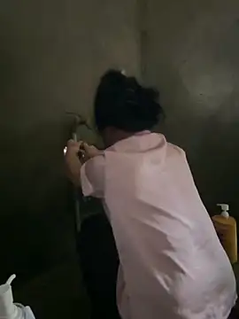 Linh-xxx online show from October 17, 6:28 am