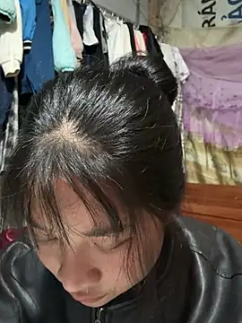 Linh-xxx online show from January 14, 1:04 pm