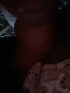 Snapshot of Linh-xxx chatting on February 3, 2:11 pm Linh-xxx online show from February 3, 2:11 pm