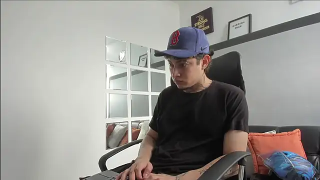 Sky Wild online show from October 30, 8:17 pm