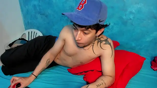 Sky Wild online show from February 6, 11:12 pm