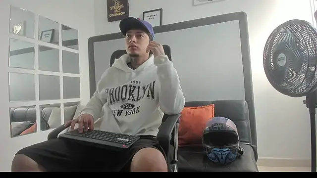 Sky Wild online show from November 2, 8:25 pm