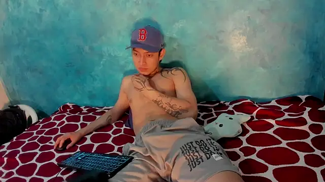 Sky Wild online show from December 19, 11:07 pm