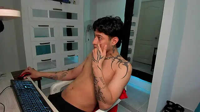 Sky Wild online show from March 20, 8:10 pm