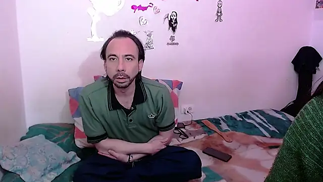 Isis Robert online show from November 4, 11:08 pm