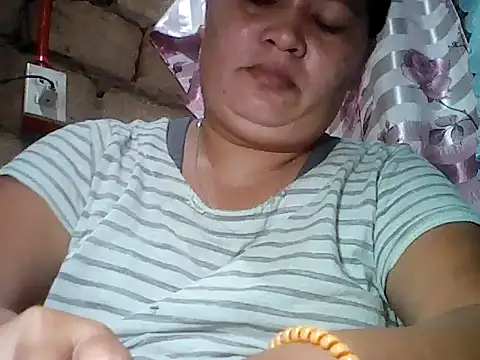 Snapshot of kissableapple36 chatting on November 29, 11:10 am kissableapple36 online show from November 29, 11:10 am