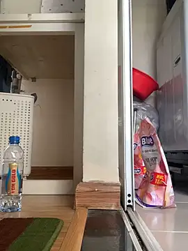 Snapshot of buckgaroooo chatting on November 4, 6:39 am buckgaroooo online show from November 4, 6:39 am