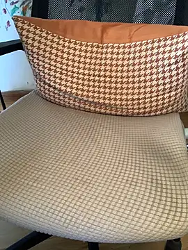 Snapshot of buckgaroooo chatting on February 4, 4:07 am buckgaroooo online show from February 4, 4:07 am