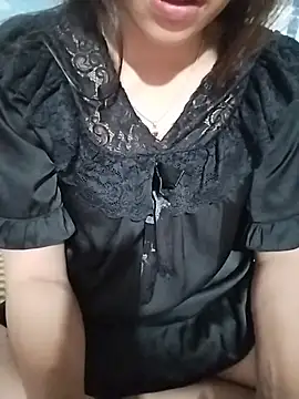 Snapshot of -Paige- chatting on June 21, 12:55 pm -Paige- online show from June 21, 12:55 pm