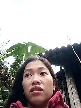 Snapshot of -Paige- chatting on October 28, 12:33 am -Paige- online show from October 28, 12:33 am