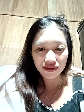 Snapshot of -Paige- chatting on November 30, 11:33 am -Paige- online show from November 30, 11:33 am