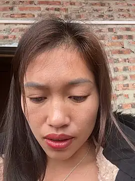 -Paige- online show from February 19, 5:04 am