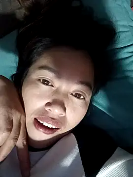 Snapshot of -Paige- chatting on November 26, 12:05 pm -Paige- online show from November 26, 12:05 pm