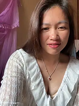 -Paige- online show from March 31, 1:51 am