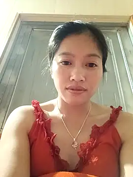 Snapshot of -Paige- chatting on November 18, 4:32 pm -Paige- online show from November 18, 4:32 pm