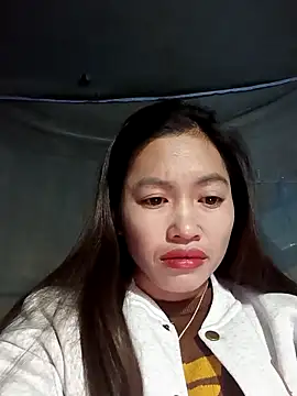 Snapshot of -Paige- chatting on November 28, 2:23 am -Paige- online show from November 28, 2:23 am