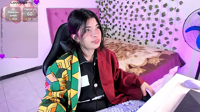 selina lovers  online show from October 29, 2:54 am