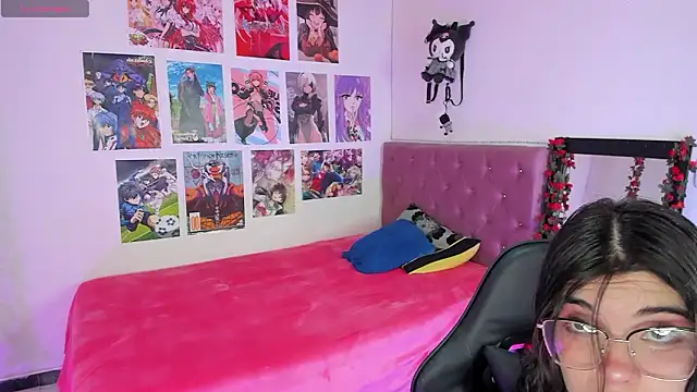 selina lovers  online show from February 3, 2:32 am