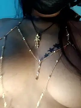 duskyangel online show from May 16, 1:59 am