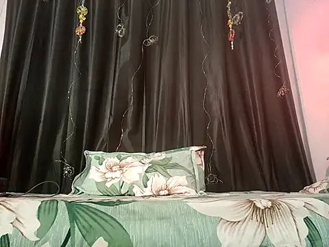 duskyangel online show from March 24, 4:34 am