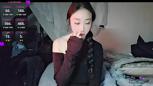 Snapshot of hyp0crite chatting on November 22, 3:22 pm hyp0crite online show from November 22, 3:22 pm