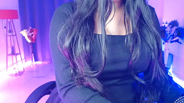 Rashiii  online show from February 5, 7:21 pm