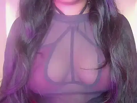 Rashiii  online show from October 28, 3:33 pm