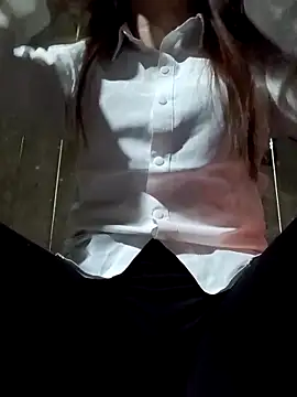 Snapshot of nat-tri chatting on February 18, 5:27 am nat-tri online show from February 18, 5:27 am