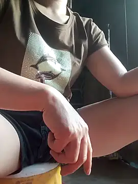 nat-tri online show from April 8, 10:17 am