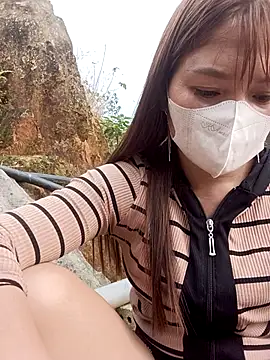 Snapshot of nat-tri chatting on February 14, 9:53 am nat-tri online show from February 14, 9:53 am