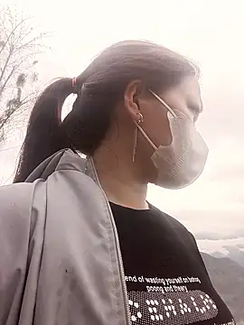 Snapshot of nat-tri chatting on February 11, 1:16 am nat-tri online show from February 11, 1:16 am