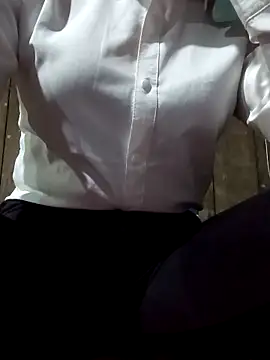 Snapshot of nat-tri chatting on February 17, 1:19 pm nat-tri online show from February 17, 1:19 pm