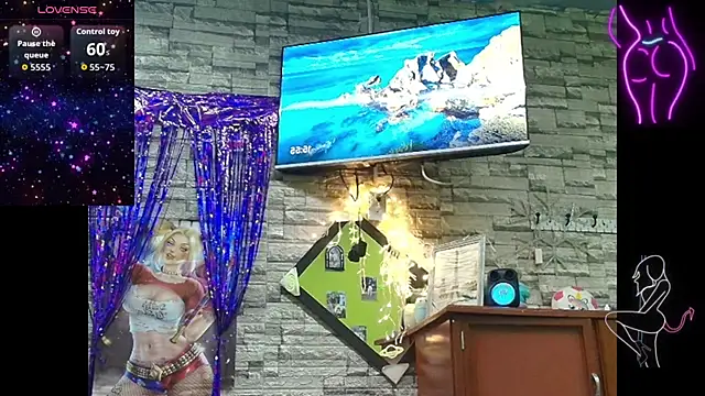 Snapshot of playboybunny-- chatting on October 27, 8:54 pm playboybunny-- online show from October 27, 8:54 pm