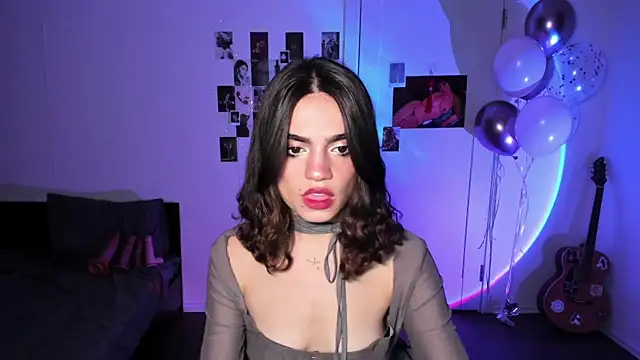 nightfloatt online show from October 22, 1:43 pm