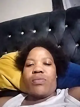 CaramelBoootie online show from November 15, 5:50 pm