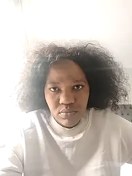 Snapshot of CaramelBoootie chatting on November 6, 8:07 am CaramelBoootie online show from November 6, 8:07 am