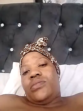 CaramelBoootie online show from March 18, 5:03 pm