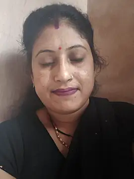 Snapshot of Rayal_bhabi chatting on June 17, 12:32 am Rayal bhabi online show from June 17, 12:32 am