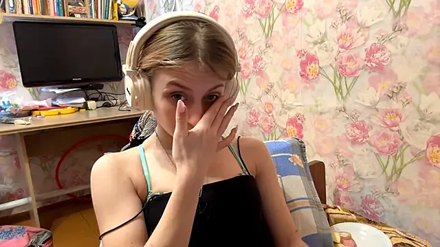 AmeliLia online show from February 7, 10:12 am