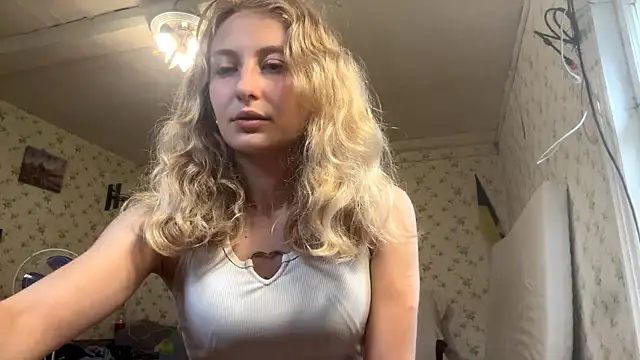 AmeliLia online show from June 16, 12:05 pm