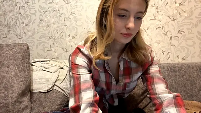 AmeliLia online show from January 8, 2:12 pm