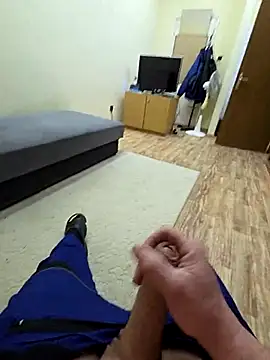 debrbi37 online show from February 19, 4:15 pm