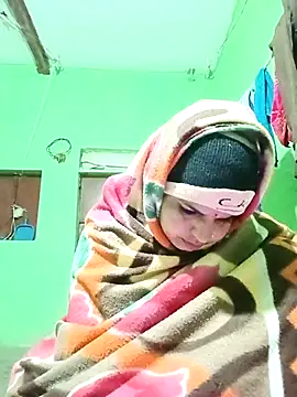 Karishma cute online show from November 17, 5:28 pm