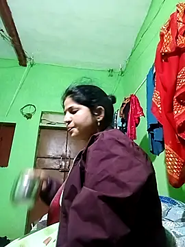 Karishma cute online show from November 28, 4:29 pm